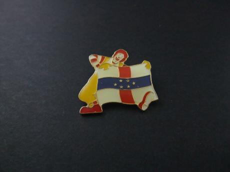 McDonalds Nederlandse Antillen (  Bonaire, Curaçao, Saba, Sint Eustatius en Sint Maarten) met vlag